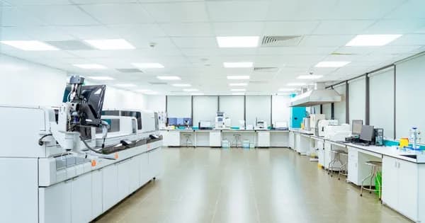 Việt Nam Trong Nghiên Cứu NEJM 2026: Xét Nghiệm Lao Phổi Bằng Tăm Bông MiniDock MTB Đạt Mục Tiêu WHO
